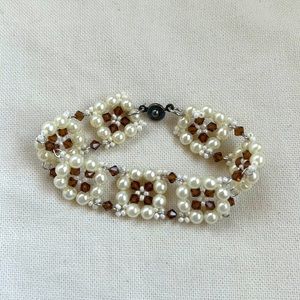 Bead bracelet